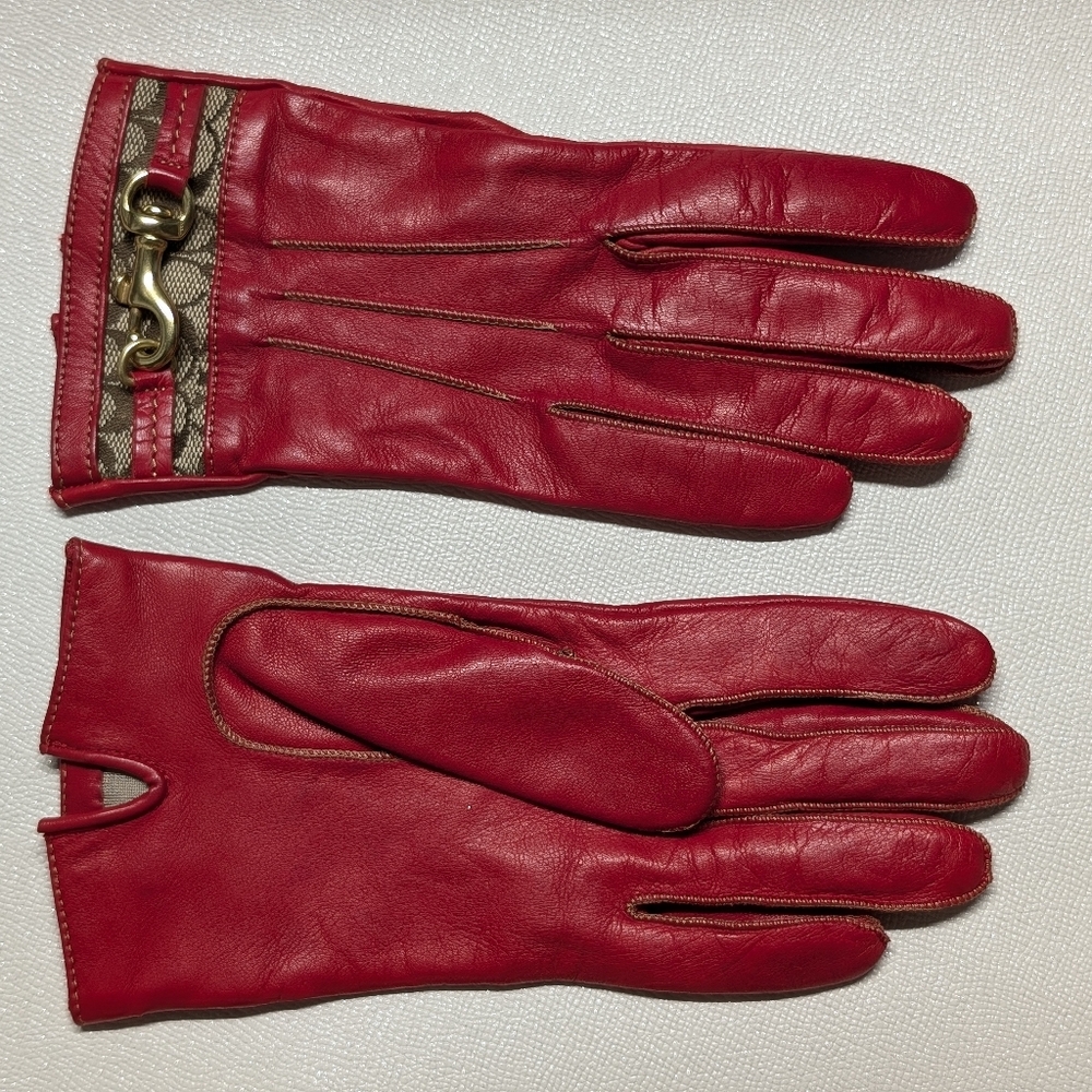 Brand new tomato red Italian coach super soft leather gloves